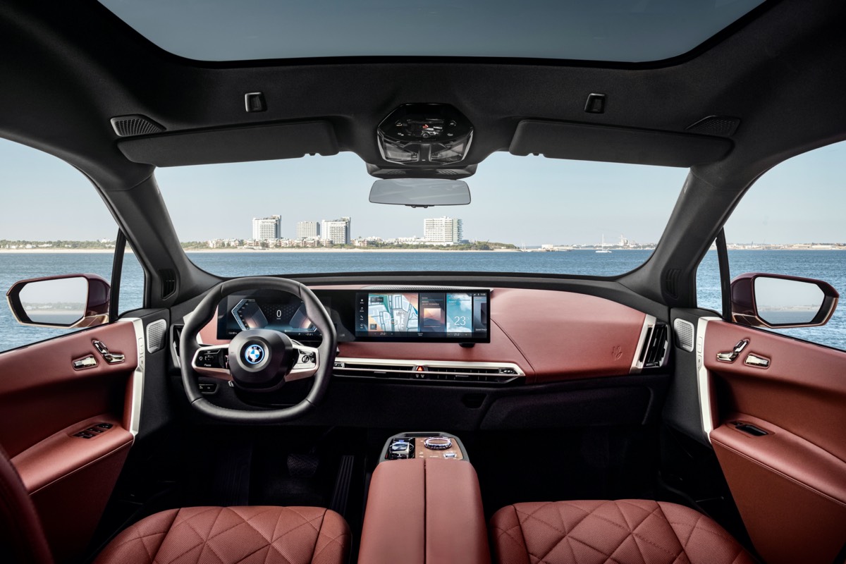 BMW Group представляет BMW iX — свой новый технологический флагман