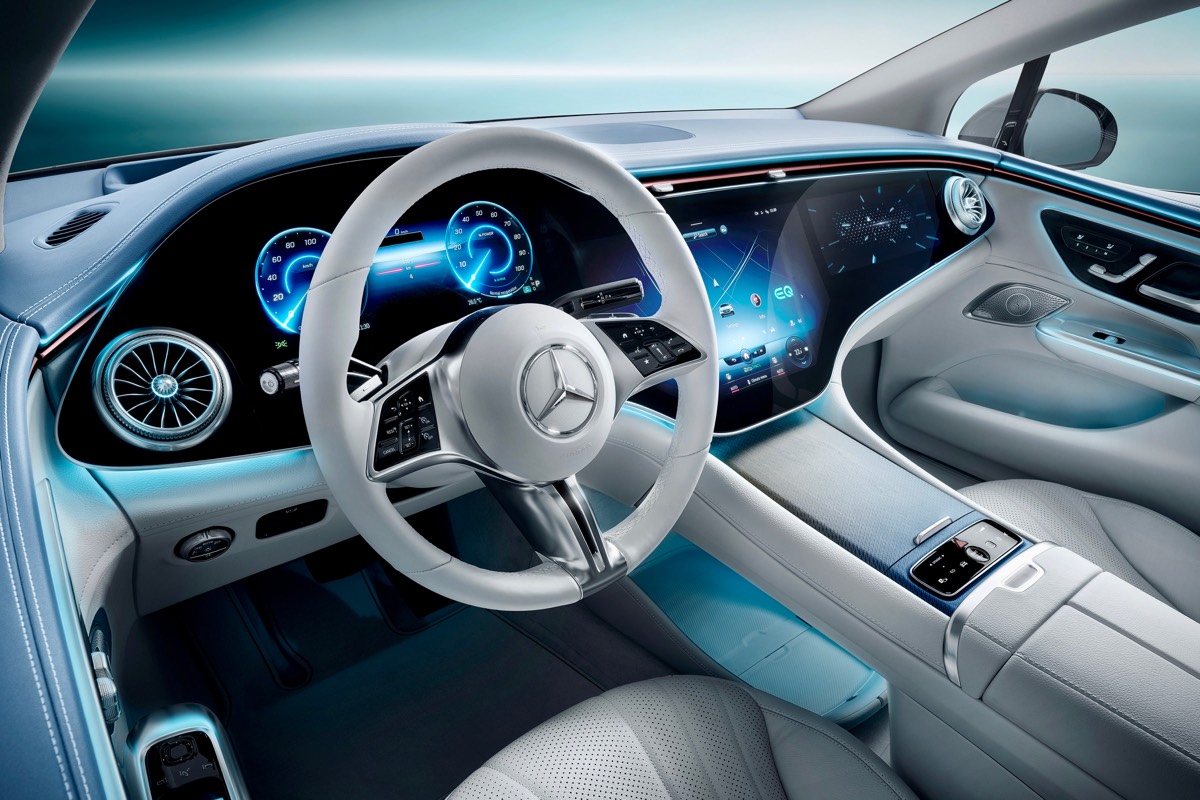 Новый Mercedes EQE - коротко о главном