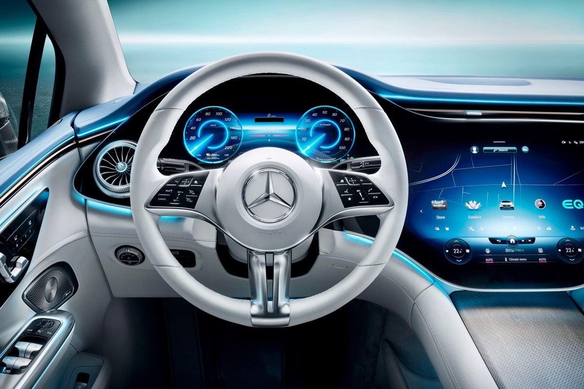 Новый Mercedes EQE - коротко о главном